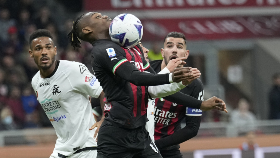 ŠAMPION SE OKLIZNUO Lazetić dobio šansu, Milan ostao bez pobede protiv novog člana Serije A