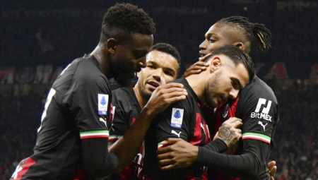 SVE JE LAKŠE KAD JE TU ŽIRU Milan preko Francuza do pobede u 89. minutu, Maldinijev sin umalo rastužio "rosonere"
