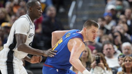 OTKRIVENO! O čemu pričaju Jokić i Greg Popović? Dovoljno je reći samo SRBIJA