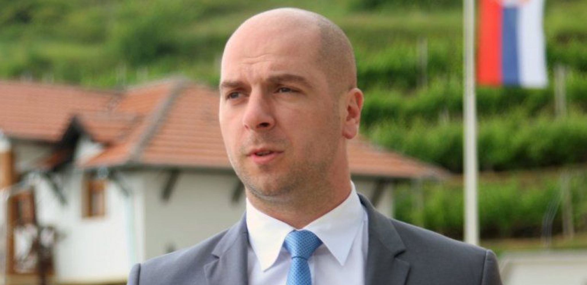 VELIČANSTVEN SKUP PREKO 10.000 SRBA Simić: Poručili Kurtiju da ne žele više da trpe brutalnost koju sprovodi