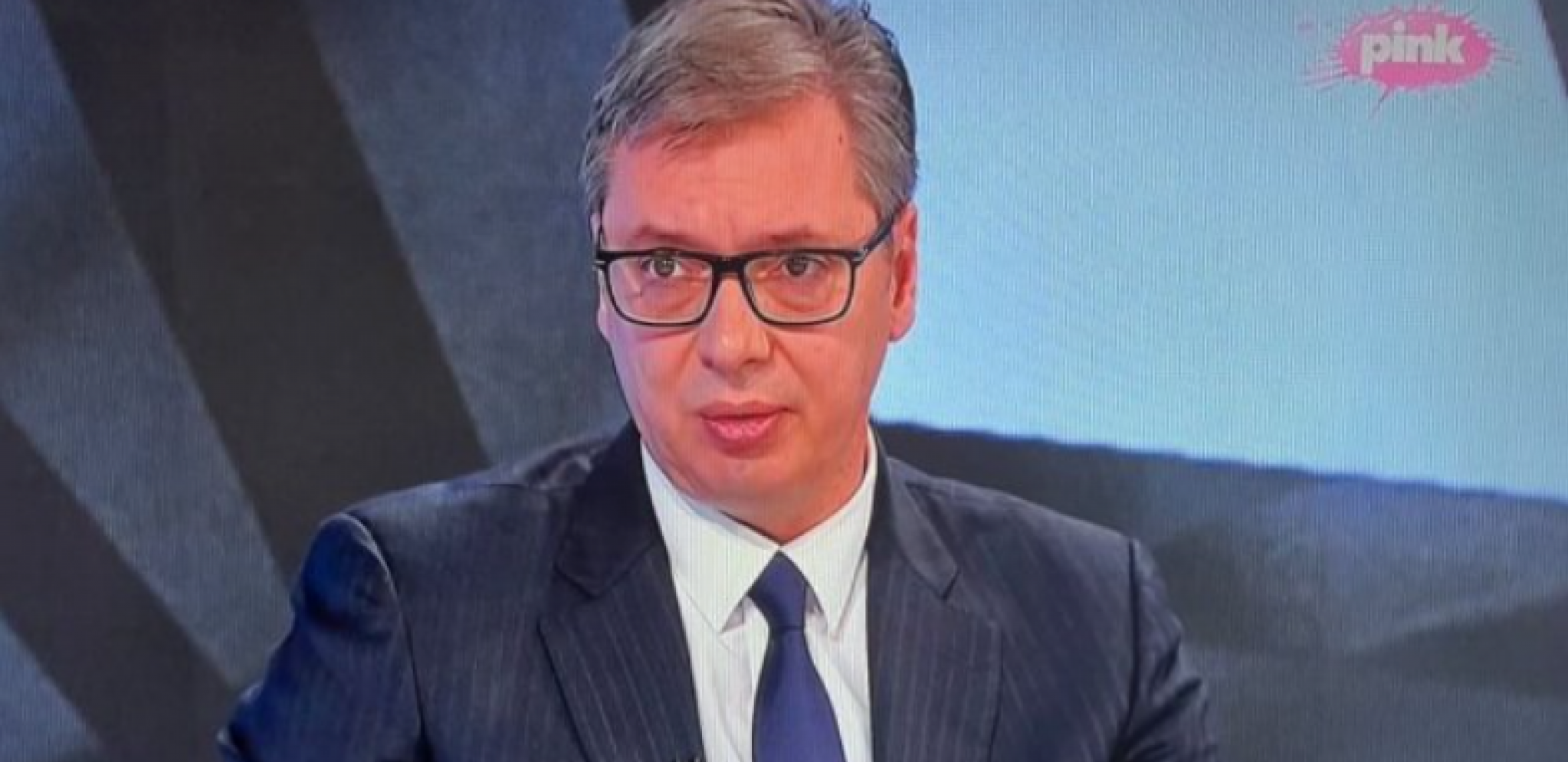 NAROD ĆE TEK OSETITI KRIZU Vučić: Mi pokušavamo da kupimo budućnost za preduzeća u Srbiji