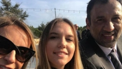 BILA ŽRTVA NASILJA VRŠNJAKA JER JE USVOJENA Čerka Vlada Divca prolazila je kroz pakao u detinjstvu