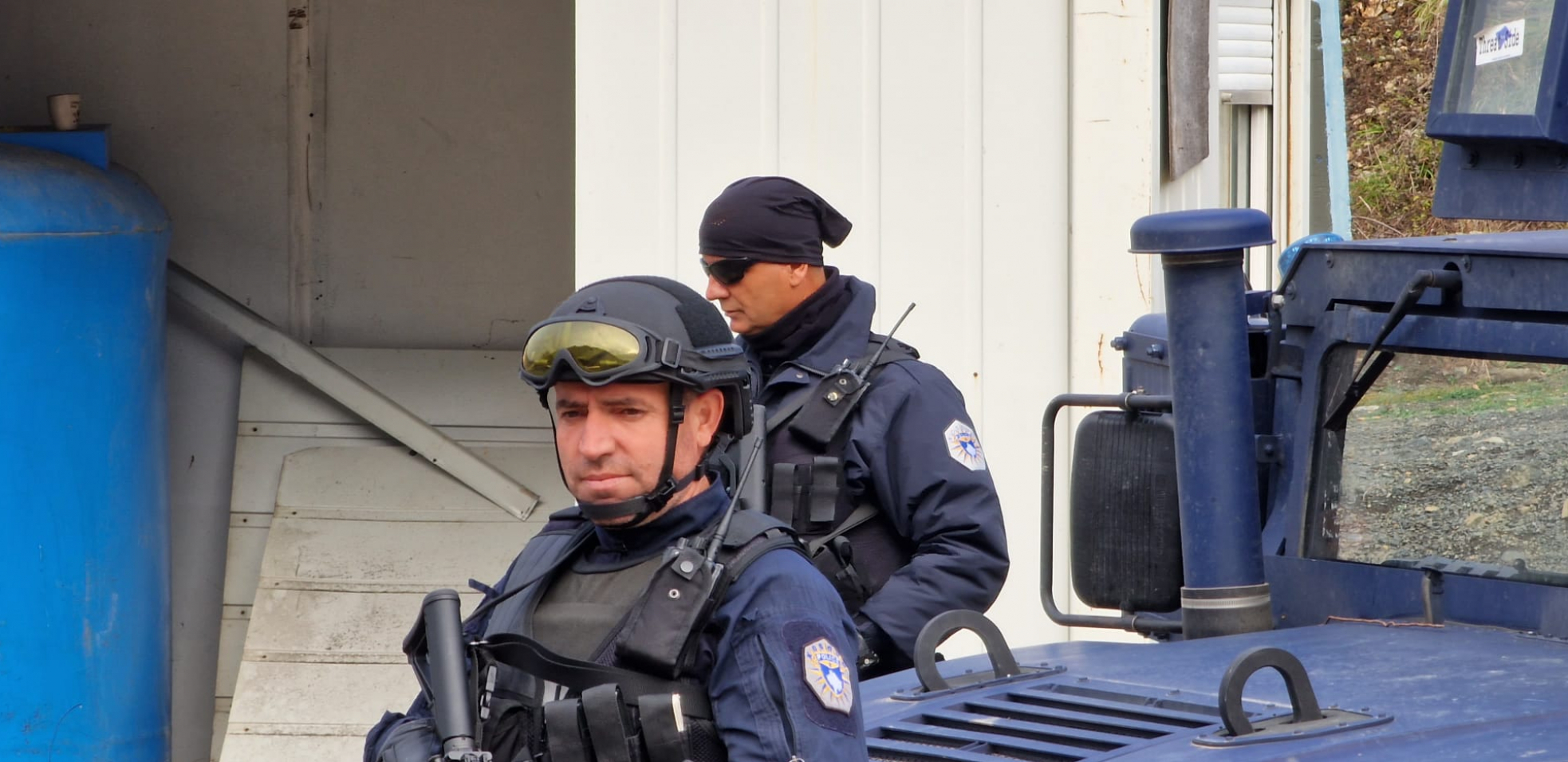 KURTI NASTAVIO DA KINJI NAŠ NAROD! Srbina strpali mesec dana u zatvor, evo šta im je izgovor!