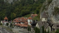 MANASTIR KUMANICA KRIJE NAJVEĆU SRPSKU TAJNU Arheolozi prilikom ispitivanja pronašli zanimljiv sarkofag