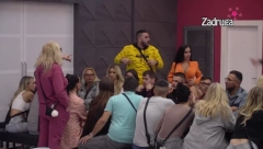 OPŠTI HAOS ZBOG MUTAVOG BEBICE Zadrugari ubeđeni da je zaljubljen u Mariju Kulić, gledao u nju dok se ljubio sa Miljanom