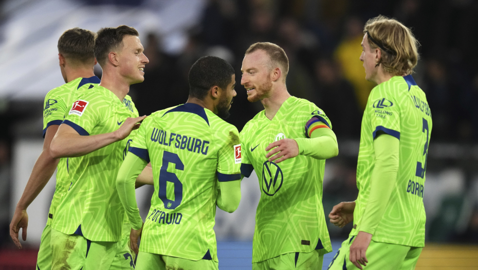 BERLIN PODELIO BODOVE SA BOHUMOM Volfsburg prekinuo seriju Leverkuzena