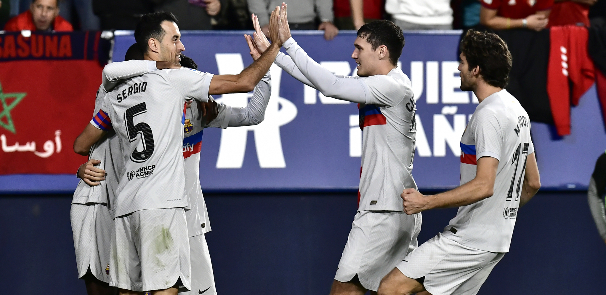 BARSA MOŽE I SA DESETORICOM Levandovski pocrveneo posle pola sata, Rafinja u 85. odveo Katalonce na "plus pet"