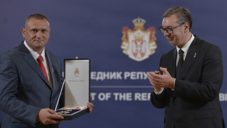 "ČEKA IH ODLIČNA BUDUĆNOST" Vučić: Radiće u državnim organima Srbije, niko neće biti na ulici! (VIDEO)