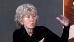 EVA RAS OTKRILA ŠOKANTNU ISTINU O OCU Njena majka htela da se UBIJE, tada je imala samo 22 godine, JEZIVO