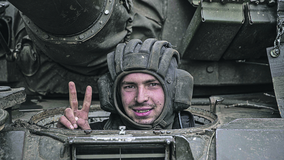 RUSI SE POVUKLI, UKRAJINCI SLAVE! Situaciju na frontu svaka strana komentariše u svoju korist, nejasno ko je u pravu