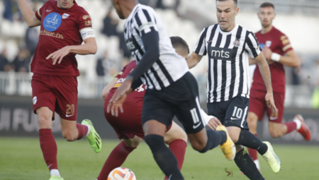 JOVIĆ SPASAO CRNO-BELE Partizan uspeo nekako da slomije otpor Pazaraca i minimalcem upiše trijumf u Humskoj