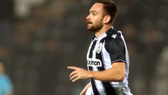 SRBIN POKAZAO ŠTA ZNA Andrija Živković oduševio Grčku, pogledajte njegov sjajan gol u pobedi PAOK-a (VIDEO)