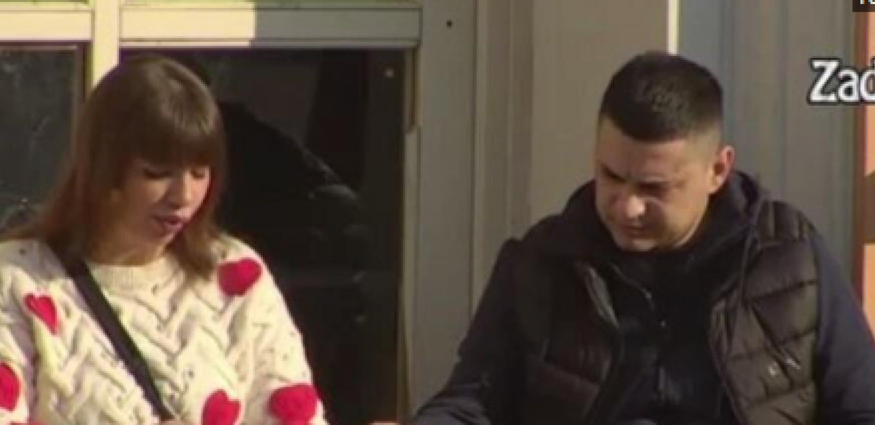 UHODI JE Bebica u stopu prati Miljanu, ne odvaja se od nje (FOTO)