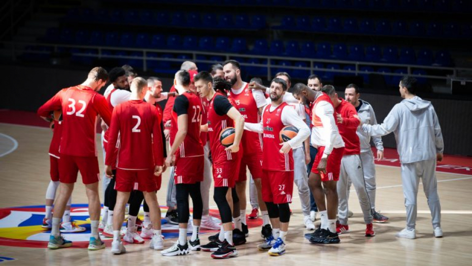 NEMA VREMENA ZA GUBLJENJE Zvezda odradila prvi trening pod "dirigentskom palicom" Duška Ivanovića