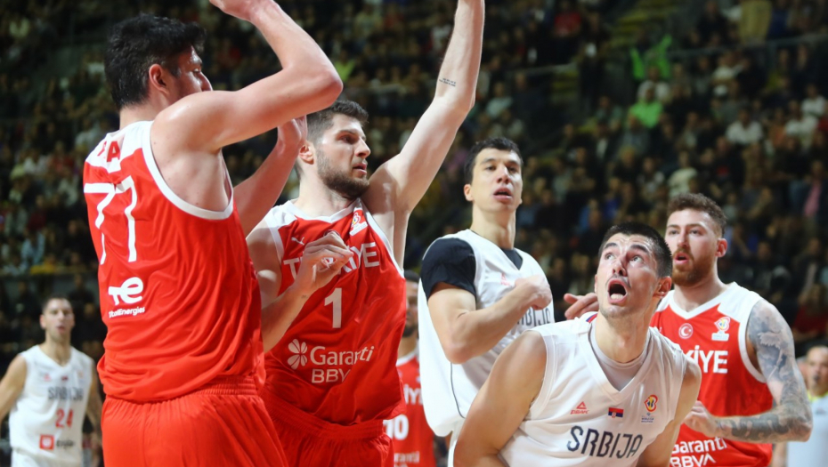 SRBIJA SLAVILA U ZAVRŠNICI ZA INFARKT "Orlovi" napravili džinovski korak ka Svetskom prvenstvu