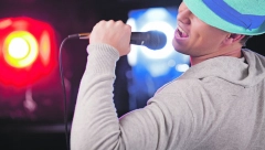 NJEGOVE HITOVE SVI ZNATE Pevač se prisetio početka karijere, pa otkrio kako se upustio u muzičke vode: Bila je to iznuda!