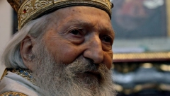 PROMOTERI BLOKADE SRBIJE RAZAPINJU PATRIJARHA PAVLA "On je priznao da je svetosavlje nasilje" (FOTO)