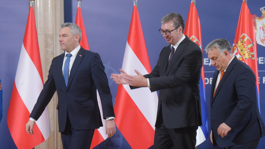 NEHAMER I ORBAN STIGLI U BEOGRAD Vučić domaćin drugog trilateralnog Samita Mađarske, Srbije i Austrije (FOTO)