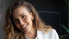 NIKAD KRAĆI ŠORTS Vatreno izdanje Jelene Đoković na plaži (FOTO)