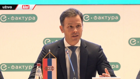 SINIŠA MALI: Kriza neće uticati na Srbe!