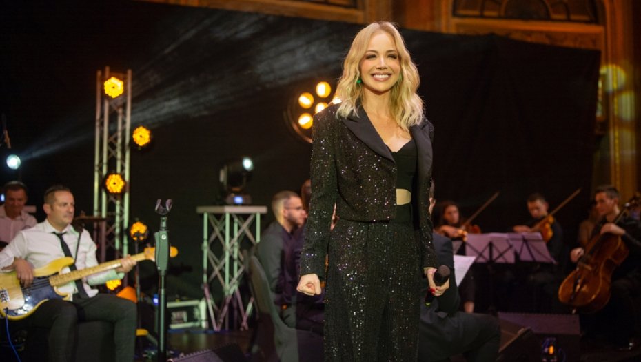 NE MOGU OPISATI KOLIKO SAM TUŽNA Jelena Rozga prolazi kroz pakao, objavila ove vesti, fanovi ne mogu da veruju