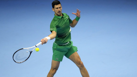 NOVAK IZVEO MAGIJU Ovo može samo Đoković, pogledajte kako je Srbin spasao set loptu (VIDEO)