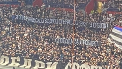 VUČIĆ O  SKANDIRANJU NAVIJAČA PROTV NJEGA "Nisam vam ja Boris Tadić da vas molim"