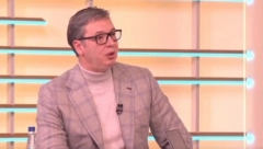 TVRDOGLAVO INSISTIRAM NA ZAŠTITI SRBIJE I SRPSKOG NARODA Vučić: Za politiku samostalne I slobodarske Srbije, a ne politiku kmetske duše! (VIDEO)