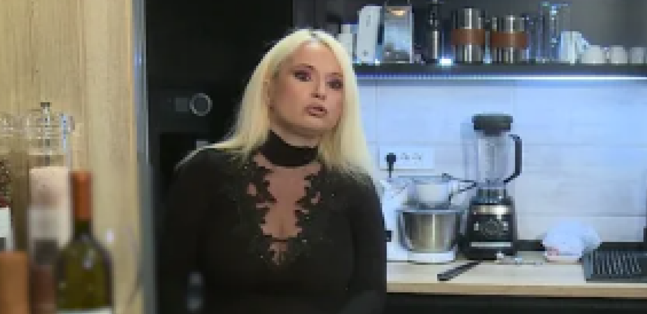 POZNATA PEVAČICA IZGUBILA BEBU U AVIONU: Jedva sam ostala živa, bukvalno sam dva puta umrla