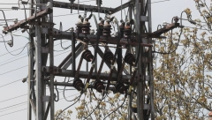 RAČUN ZA ELEKTRIČNU ENERGIJU VEĆI ZA OKO 300 DINARA Od sutra struja skuplja za 8, a gas za 11 odsto!