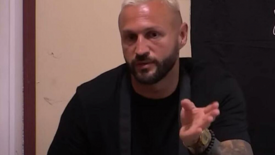 SVI ZBUNJENI ZBOG ŠA Nakon izlaska iz Zadruge lumpuje sa ovom plavušom, a devojke mu nema ni na mapi (FOTO)