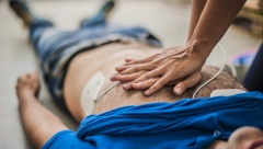 OTKRIJTE 10 RANIH ZNAKOVA SRČANOG UDARA Neki su vidljivi čak i dok ležite u krevetu