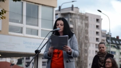 POTRESAN GOVOR MAJKE SA KOSMETA Zar treba verovati Kurtiju, zar smo naivni? Njegova politika je mržnja!