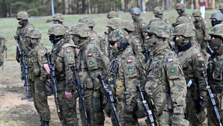 UZBUNA U POLJSKOJ Železnica i aerodrom na meti špijuna, hitno se oglasio ministar odbrane