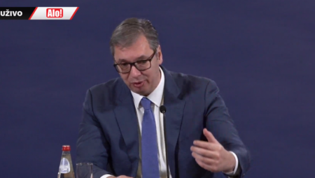 VUČIĆ POSLAO PORUKU NACIJI  Umemo sami da donosimo odluke i dobro razumemo potrebe naše zemlje