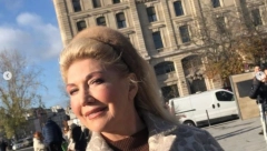 POSLALA RAZGLEDNICU Suzana Mančić otputovala u Pariz, pa poručila da je zahvalna na ovome  (FOTO)