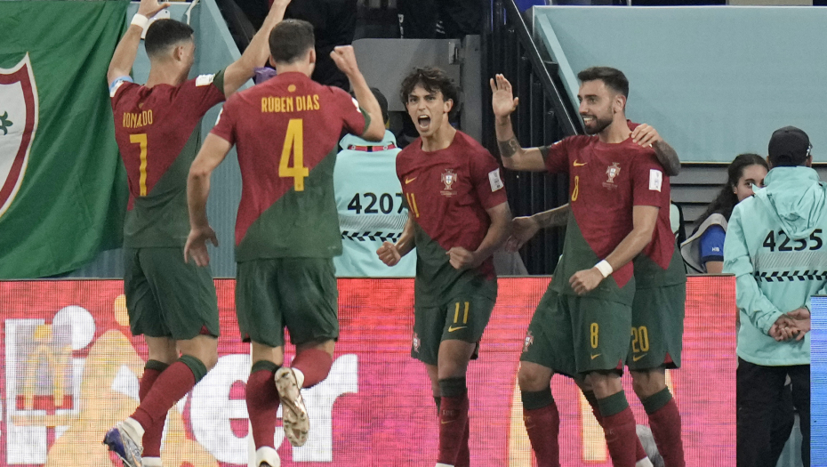 PRŠTALO NA SVE STRANE, PORTUGAL SLAVIO U GOLEADI Ronaldo ušao u istoriju, napadač Zvezde zatresao mrežu