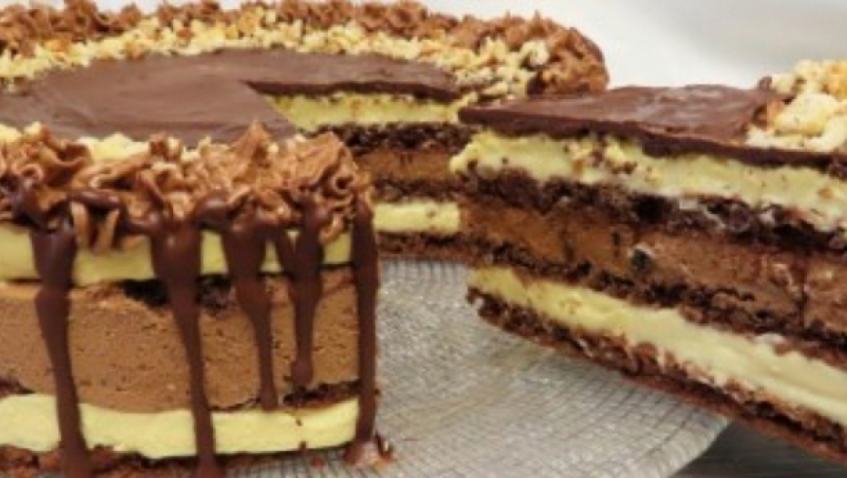 NAJLEPŠA STARINSKA POSLASTICA Boemska torta, ukusna, kremasta, prefinjena