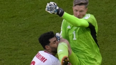 OVO JE ZA ZATVOR Divljački potez golmana Velsa, ovo je pokušaj ubistva (VIDEO)