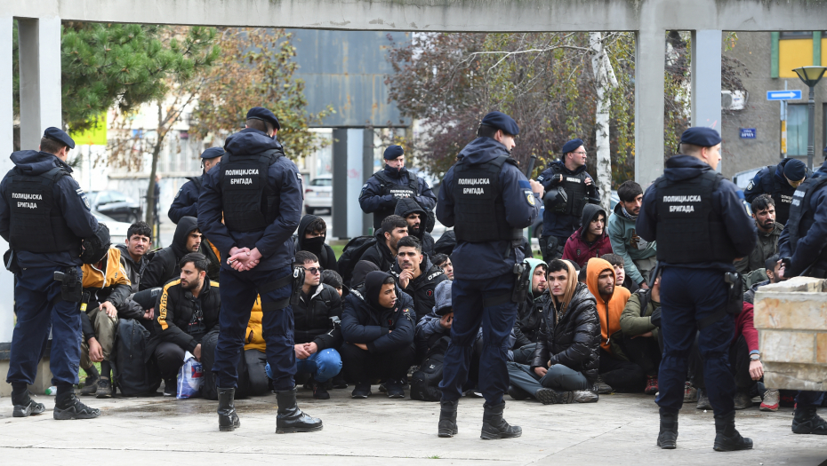 PRONAĐENO 200 MIGRANTA KOD SOMBORA Bili u improvizovanom kampu, prevezeni u prihvatne centre
