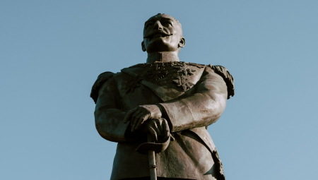 ZNAČAJAN DAN ZA SUBOTICU Položeni venci na spomenik Kralju Petru Prvom povodom 25. novembra 1918. godine