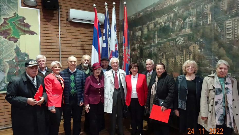 Najzad, ostvaruje se osnovni vrednosni stav PUPS - Solidarnost i pravda 3P: Penzije prate plate!