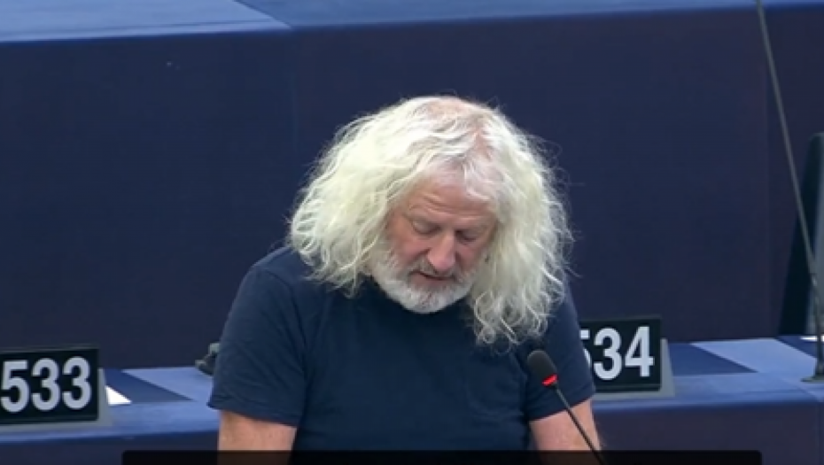 NATO JE KRVAVA TERORISTIČKA GRUPA Govor u Evropskom parlamentu koji je uzdrmao svet (VIDEO)