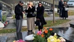 POTRESNO Goca Šaulić na Šabanovom grobu, udovica i dalje neutešna! (FOTO)