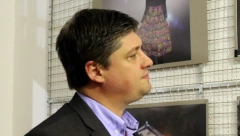 UDARIO GA KOMBI NA PEŠAČKOM PA VOZAČ POBEGAO Evo u kakvom stanju je povređeni predsednik Opštine Paraćin Vladimir Milićević!