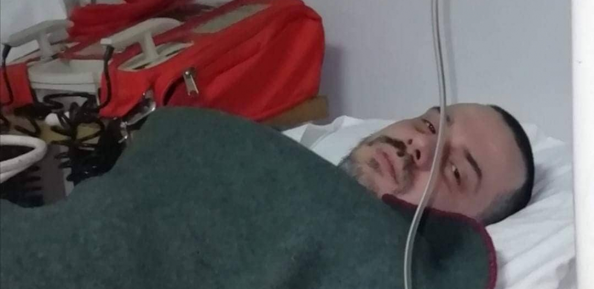 "KADA LEKOVI VIŠE NE DELUJU, PRIKAČE TE NA STRUJU" U jeku popularnosti se povukao sa javne scene, pričalo se da je pokušao da se ubije, a sada je progovorio o teškoj bolesti