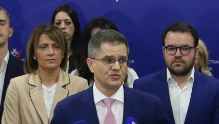 JEREMIĆEVA POSLANICA ZGROZILA SRBIJU Pljunula na žene žrtve nasilja