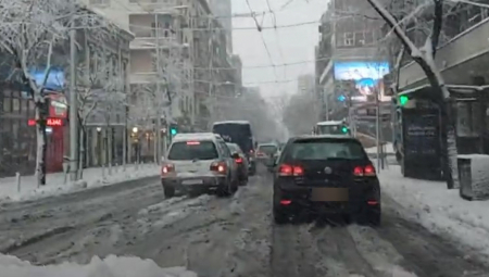 KIŠA PRELAZI U SNEG! Sutra nas čeka ledeno jutro, pa otopljenje, evo kada stiže promena vremena