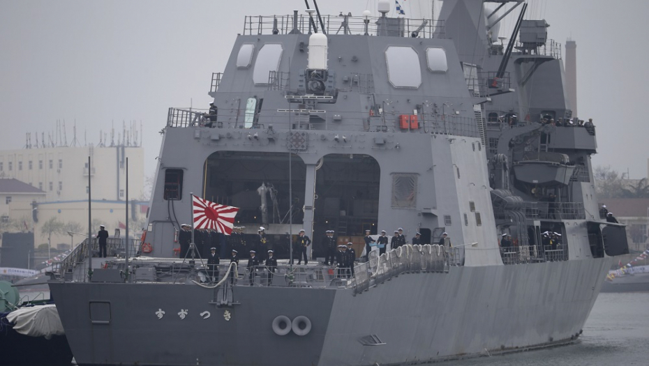 JAPAN SE PRIPREMA? Marinci u oklopnim vozilima