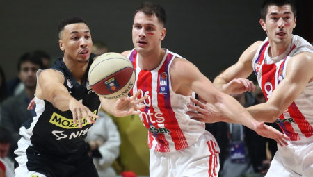 MOĆNA ZVEZDA SLAVILA U DERBIJU Haos, prekid, pa lekcija crveno-belih Partizanu